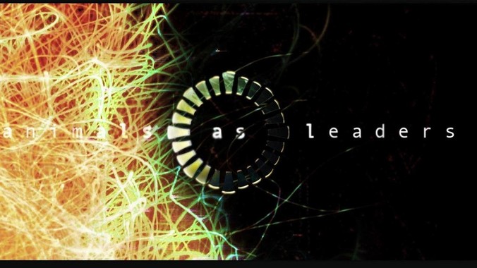 图片中的女生是谁？